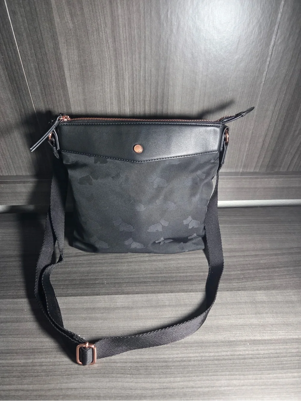 RADLEY LONDON Black Crossbody purse with Rose Gold Hardware